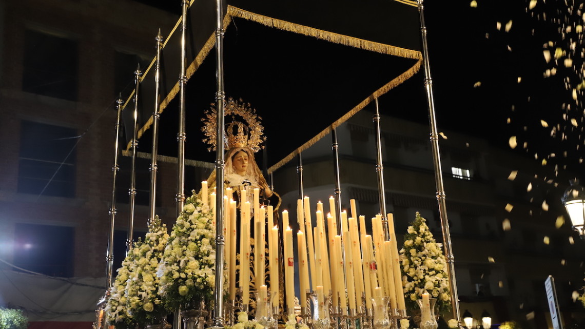 La Virgen de los Dolores a su salida de la Carrera Oficial