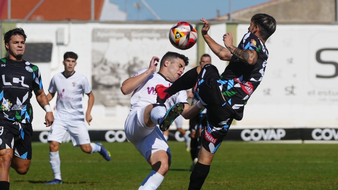 La acción donde Fran Gómez fue expulsado. Foto: Rafa Sánchez