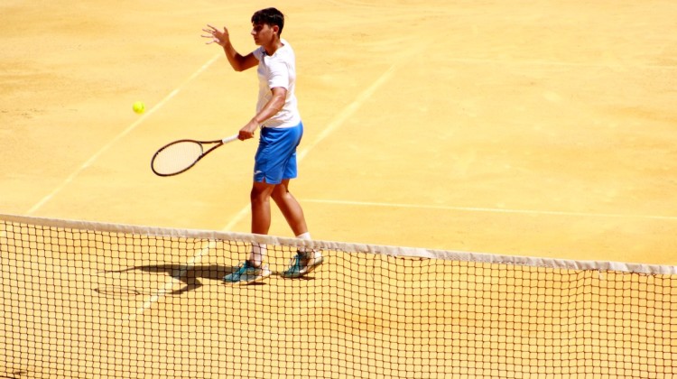 Alejandro López durante un torneo