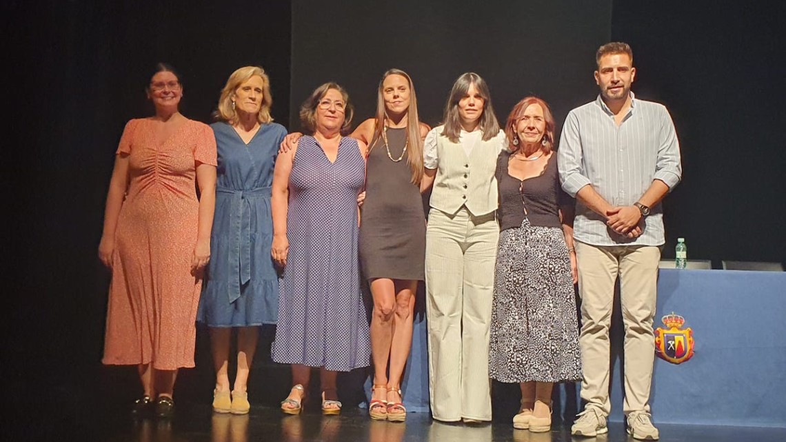 Participantes en la mesa redonda y en el acto celebrado en Peñarroya-Pueblonuevo