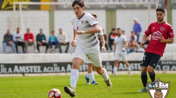 Migue Sánchez en un partido con el Pozoblanco