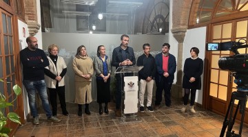 El equipo de gobierno de Villanueva de Córdoba en la rueda de prensa donde ha explicado el presupuesto